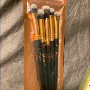 Shainab B on Miami Eye Brushes #new